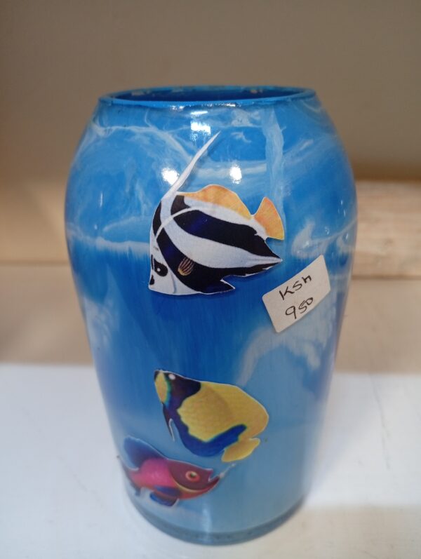 Blue-Themed Glass Vase with Fish Design – Ocean-Inspired Elegance  Price: Ksh950