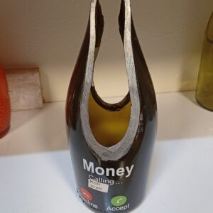 Tinted Glass Vase with Smartphone Money Incoming Call – Only KSh 1080!