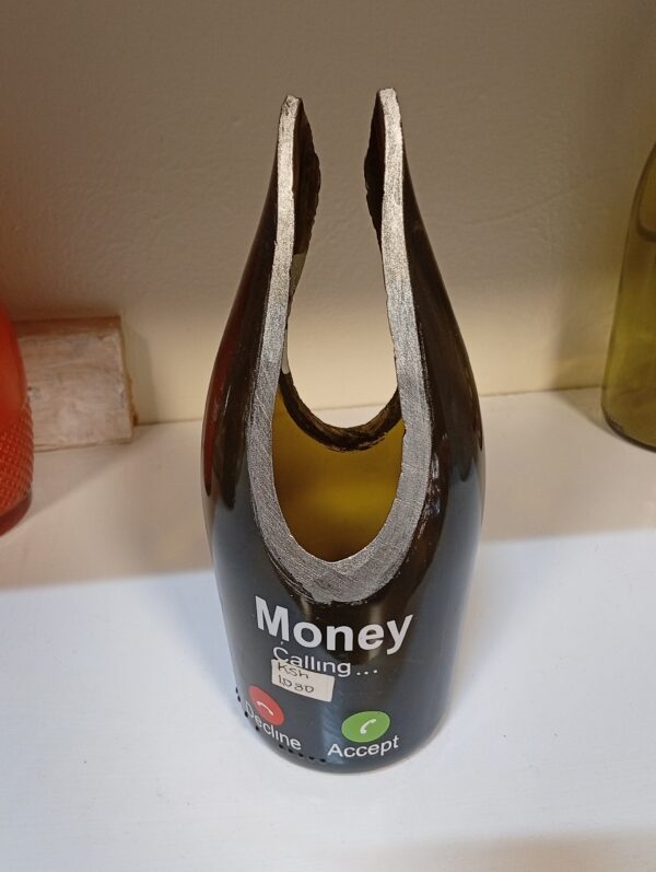 Tinted Glass Vase with Smartphone Money Incoming Call – Only KSh 1080!