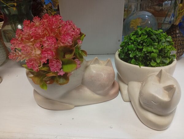 Cute Cat Soapstone Vase – Handcrafted Elegance for Only Ksh 1,000