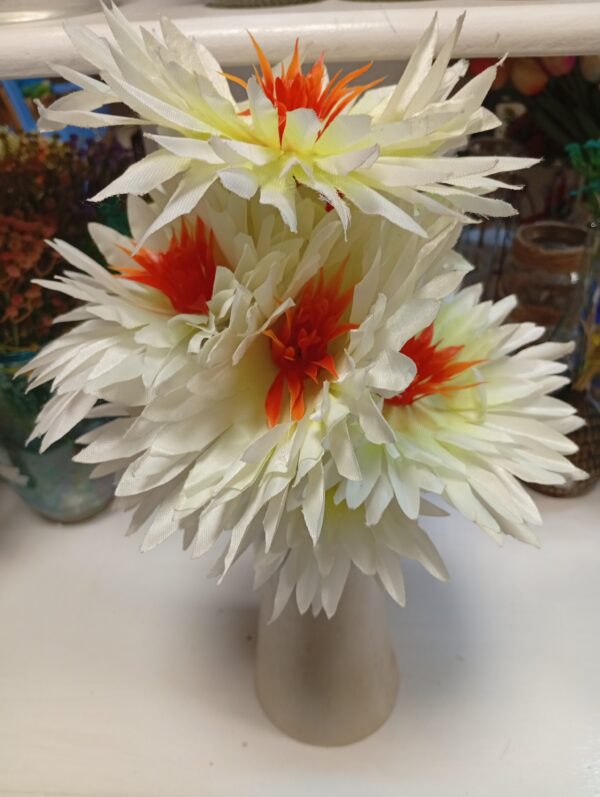 Vintage Soapstone Flower Vase – Handcrafted Elegance – Ksh 650 - Image 2