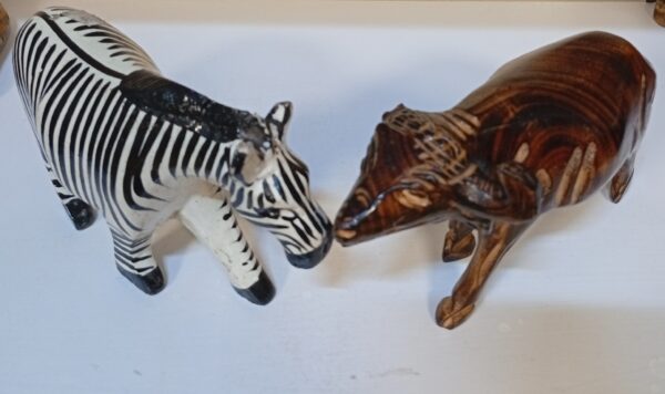 Authentic Kenyan Animal Carving – Handcrafted Art for Just Ksh 1000 - Image 2