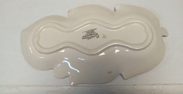 Vintage Carlton Ware Leaf-Shaped Tray – KSh 300 Add timeless elegance to your collection - Image 3