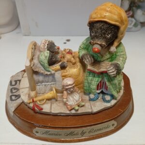 Discover the Charm of the "Little Nook Village" Figurine by Leonardo – Only KSh 500!