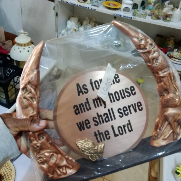 decor pieces