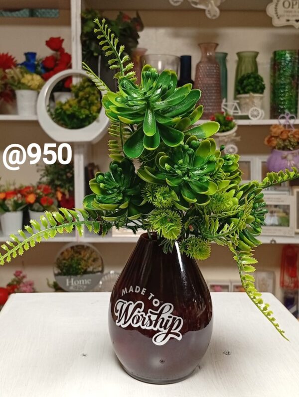 Glass vases with nice messages with flower arrangement - Image 9