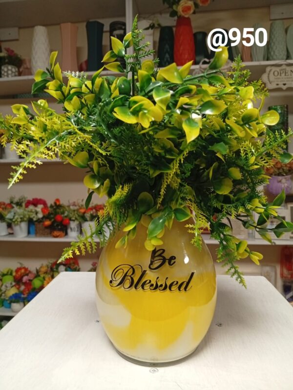 Glass vases with nice messages with flower arrangement - Image 10