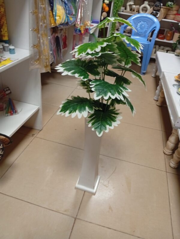 Long Wooden Vase – Elegant, Handcrafted Decor (KSh 1000) - Image 4