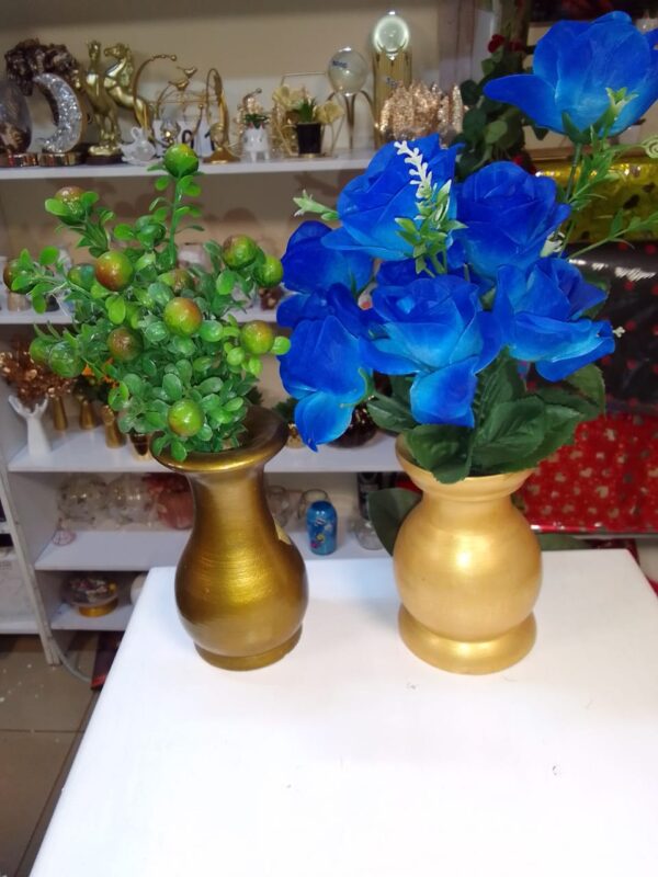 Gold Wooden Vases – Elegant Tabletop Décor