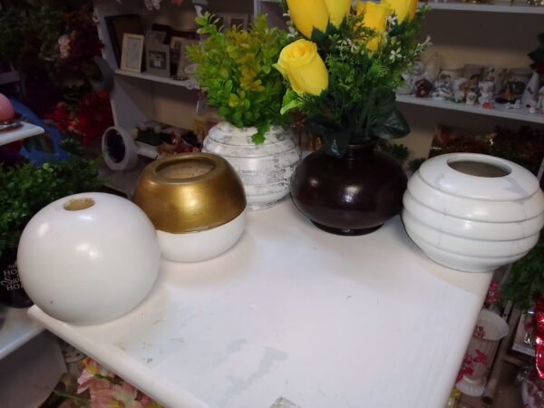 Round Tabletop Wooden Vases Ksh 600 - Image 7
