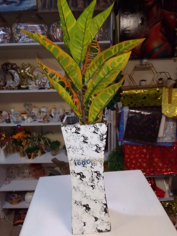 Beautiful Wooden Vases – Perfect for Artificial Flower Bunches - Image 8