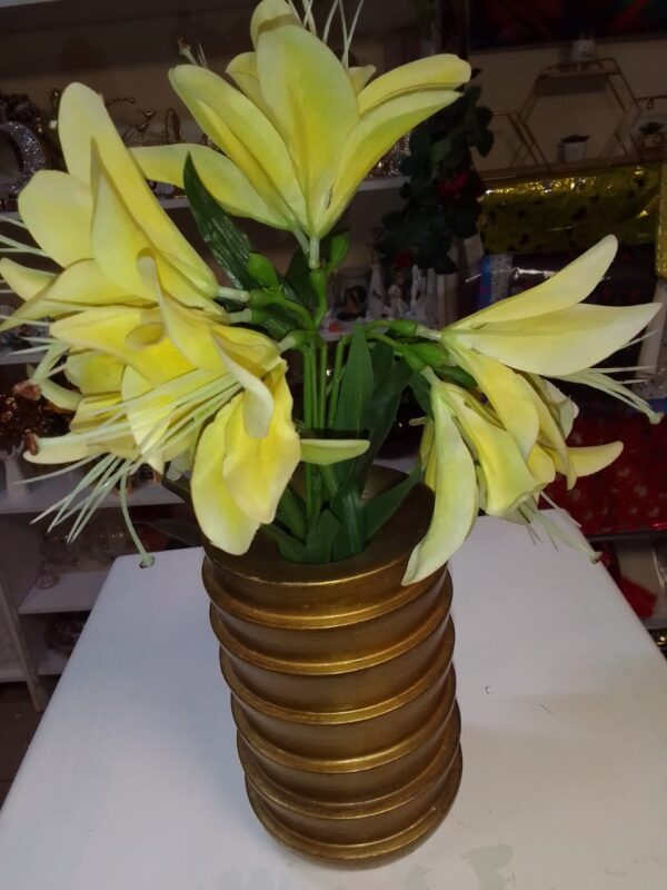 Gold Wooden Vases – Elegant Tabletop Décor - Image 4