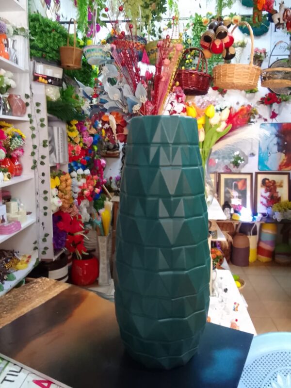 Sleek & Stylish Long Plastic Vases – Lightweight, Durable & Versatile - Image 10